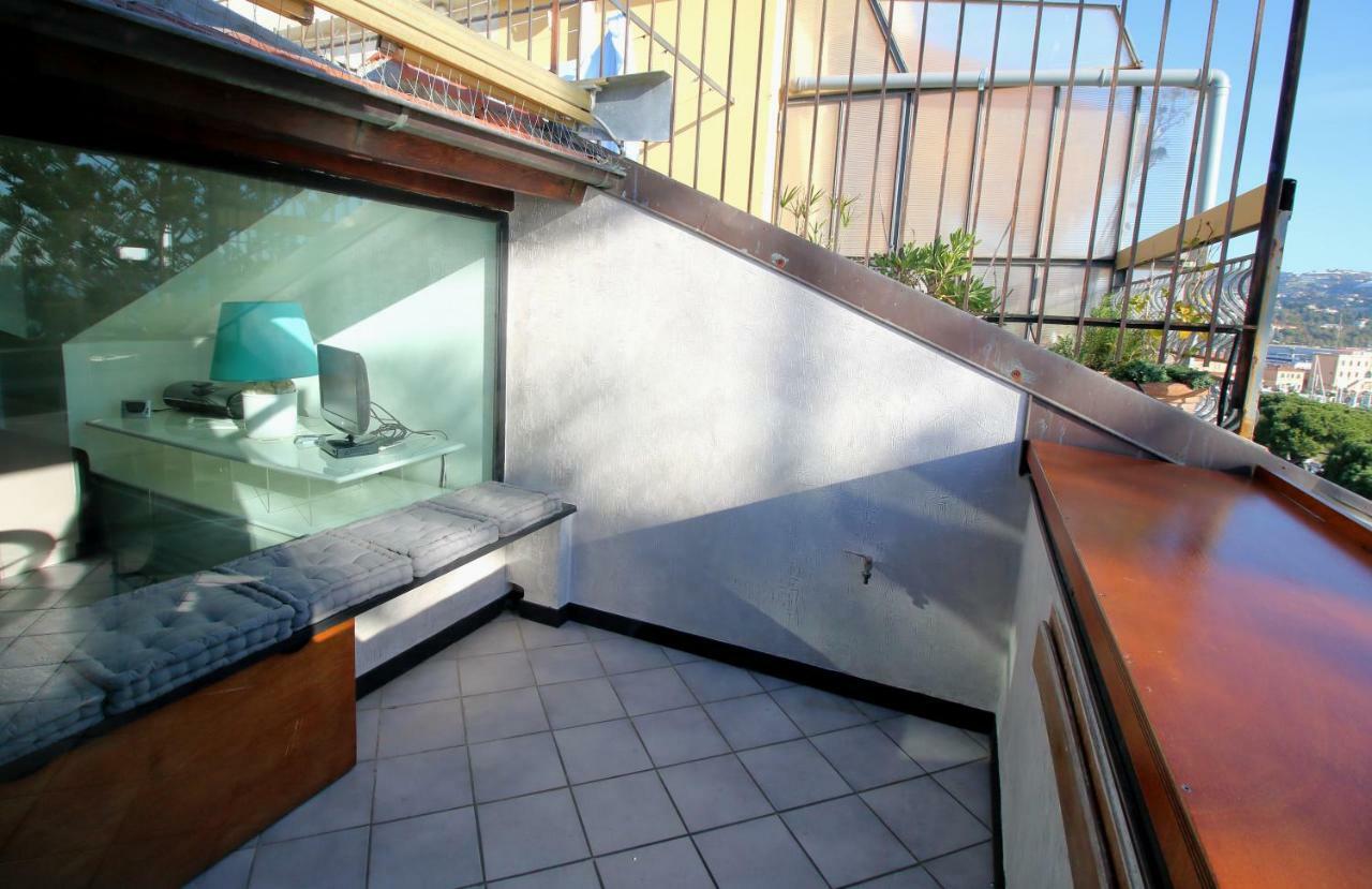 Апартаменти Mansarda Luminosa In Centro Sul Mare - Attic By Sea Санремо Екстер'єр фото